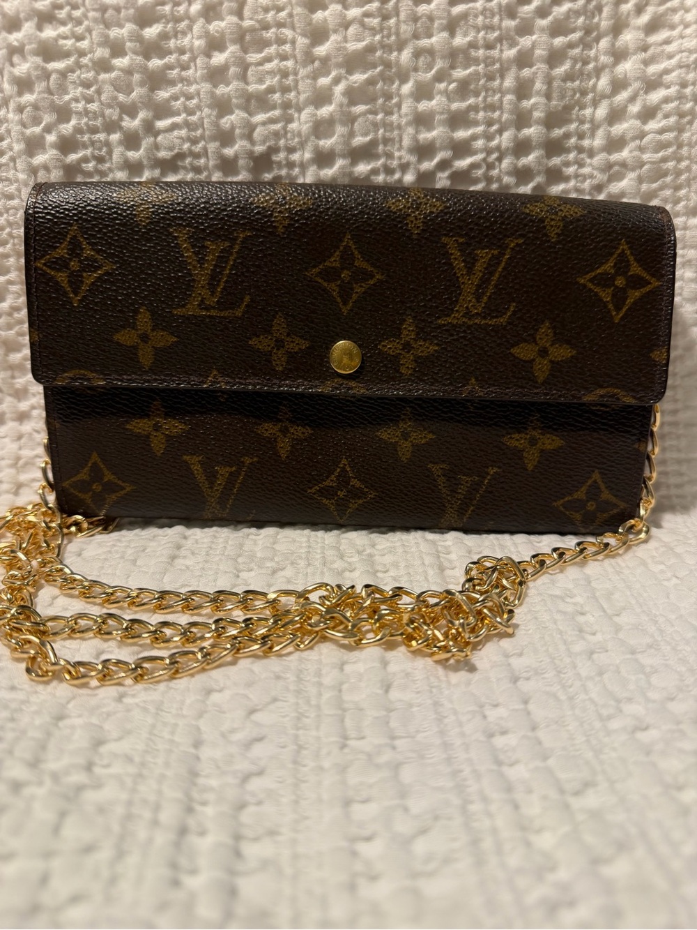 Louis Vuitton Monogram Canvas Chain Sarah Wallet Clutch in Brown with Gold Chain